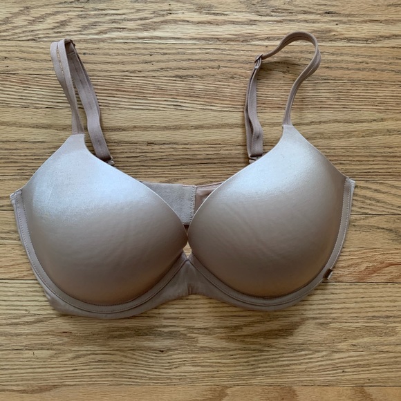 2/$25 VS - Very Sexy Lightly Lined Plunge Bra - Picture 1 of 10
